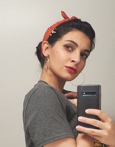 Meet your Posher, Menna